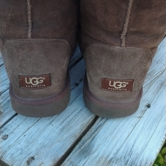 UGG Short Boots - Picture 4 of 13